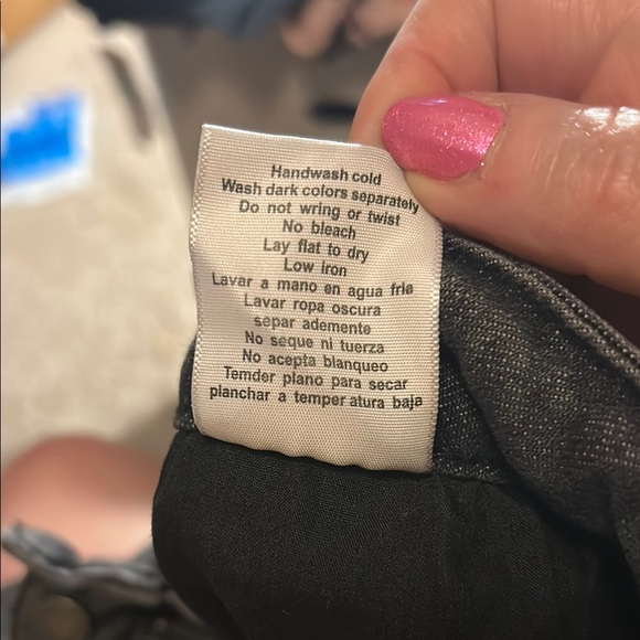 Women’s Judy Blue black slightly distressed skinny fit capri jeans Size 14W - Picture 11 of 12